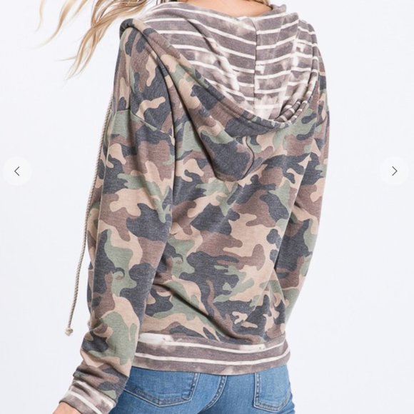 Camo and tie dye hoodie  NWT - Picture 2 of 2